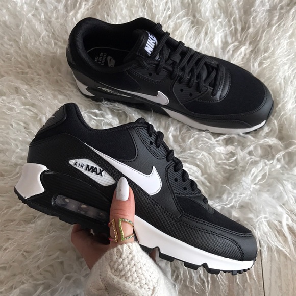 NWT Nike Air Max 90 Black - Picture 2 of 7